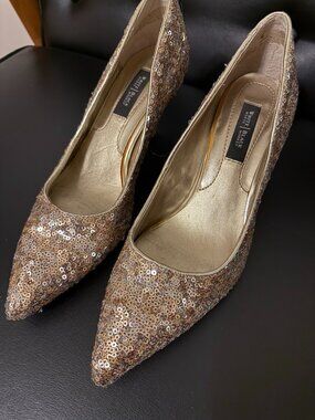 White House Black Market Sequined Gold Pumps Party Elegant Formal Prom